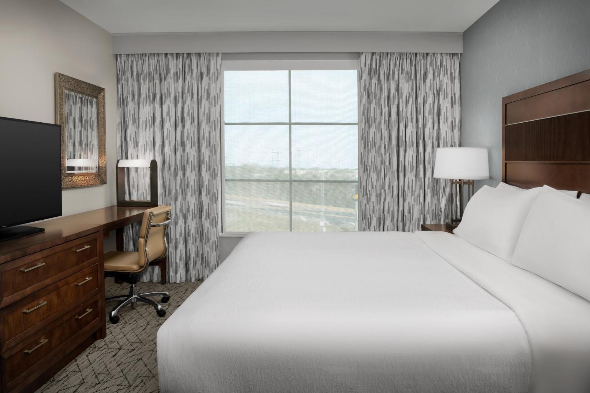 Embassy Suites Springfield Ruang foto